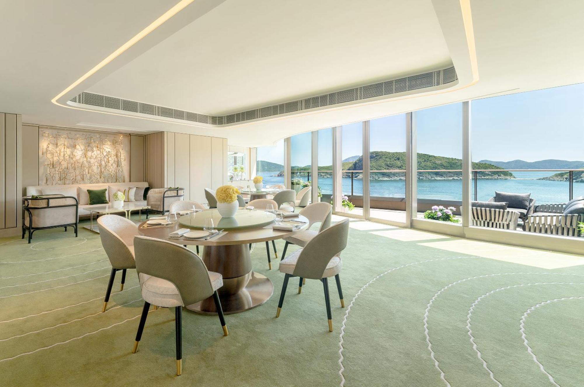 The Fullerton Ocean Park Hotel Hongkong Buitenkant foto The Club at The Ritz-Carlton, Hong Kong