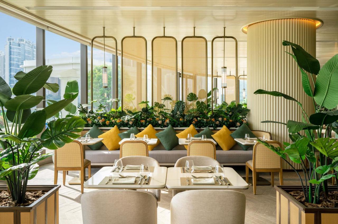 The Fullerton Ocean Park Hotel Hongkong Buitenkant foto The interior of the restaurant