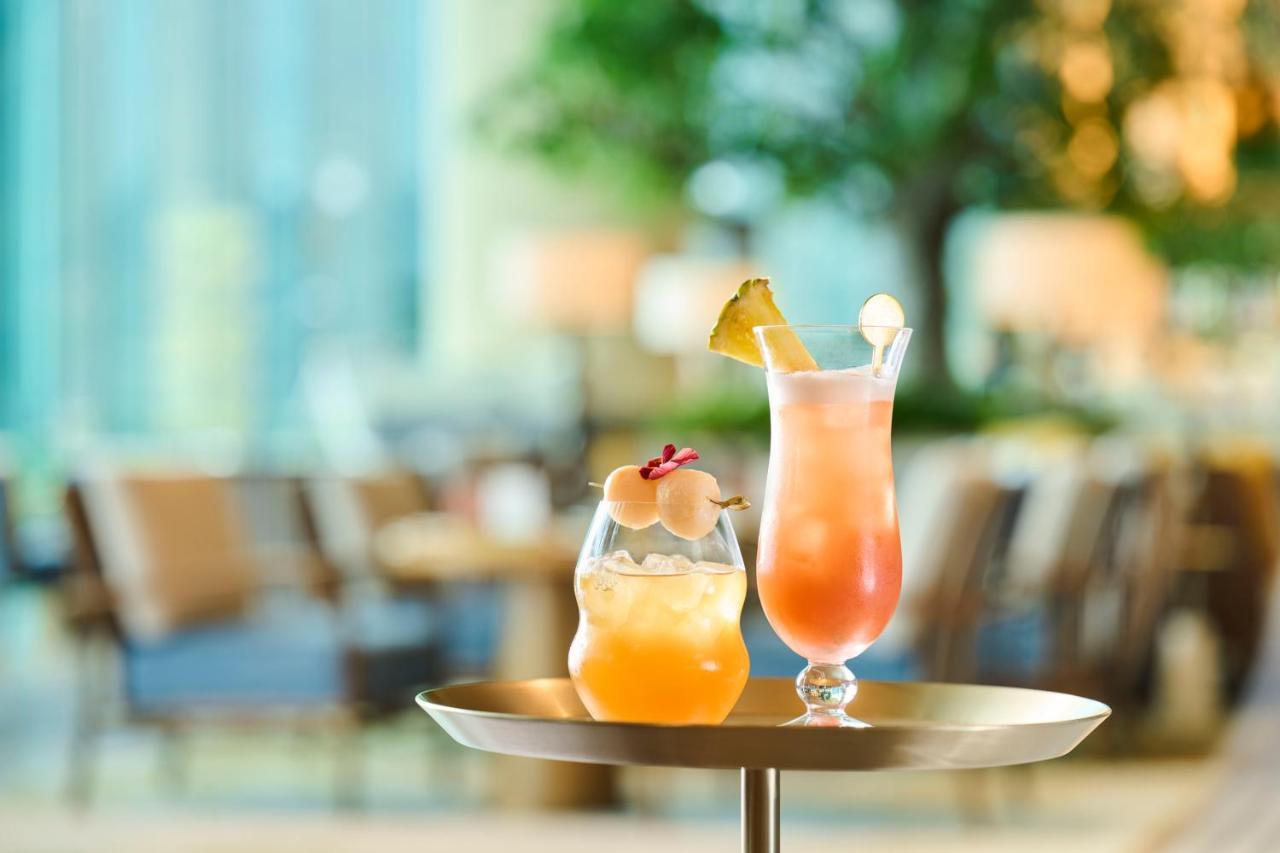The Fullerton Ocean Park Hotel Hongkong Buitenkant foto Two cocktails