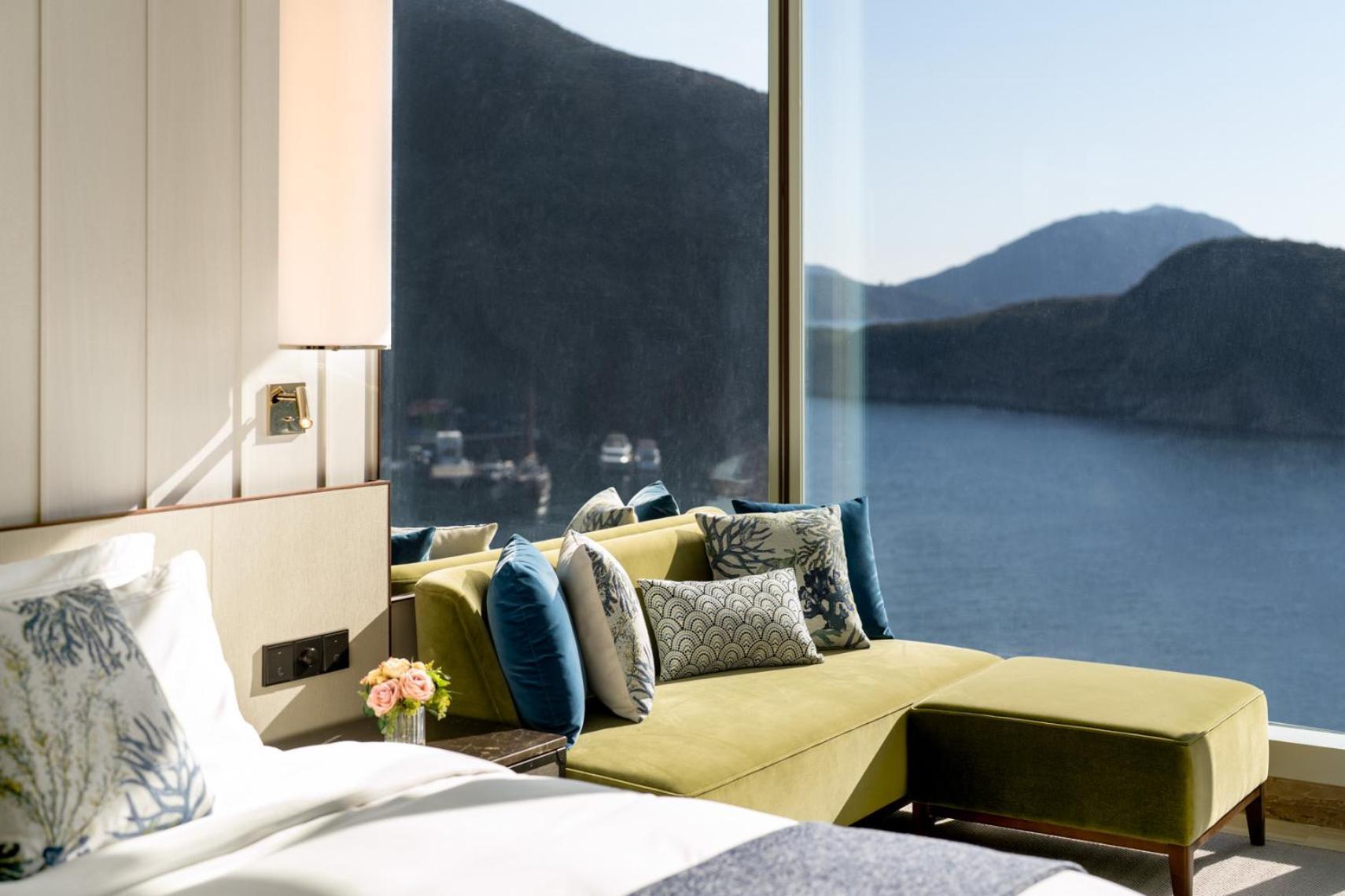 The Fullerton Ocean Park Hotel Hongkong Buitenkant foto A room at the hotel